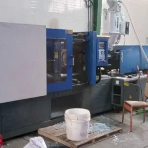 دستگاه تزریق پلاستیک 268 تن هایونگ