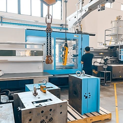 انواع دستگاه تزریق پلاستیک: راهنمای جامع